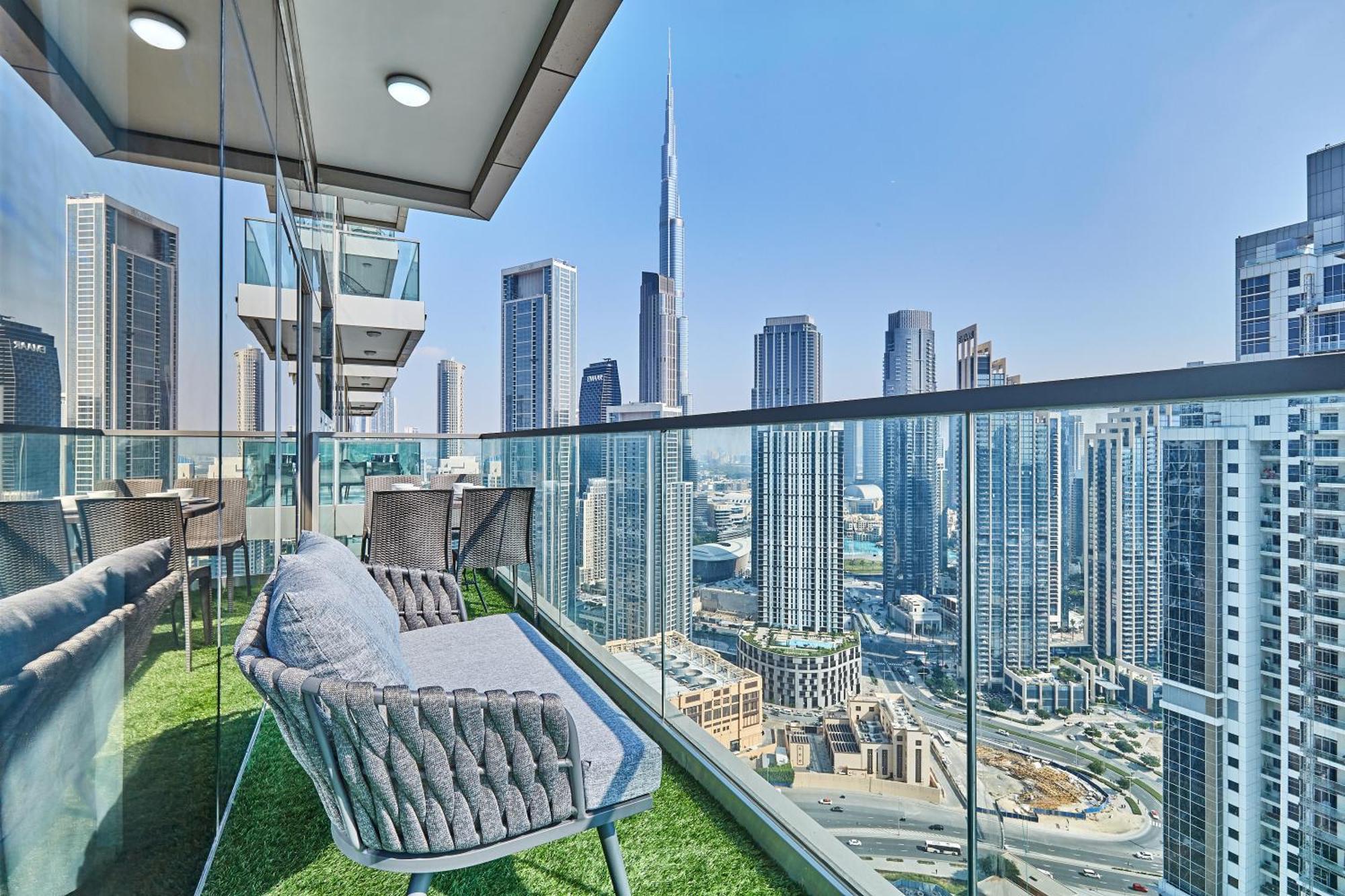 Апартаменты Highest Infinity Pool In Downtown Дубай Экстерьер фото