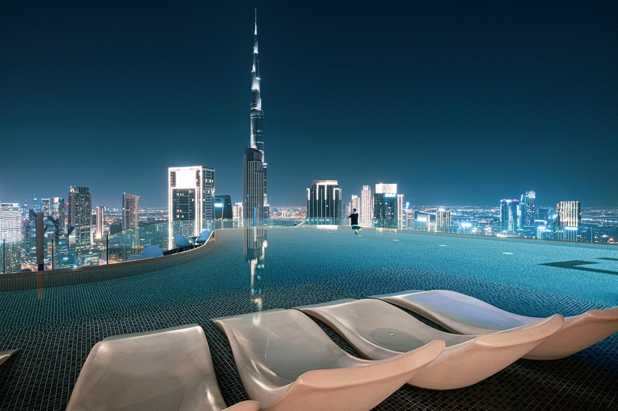 Апартаменты Highest Infinity Pool In Downtown Дубай Экстерьер фото